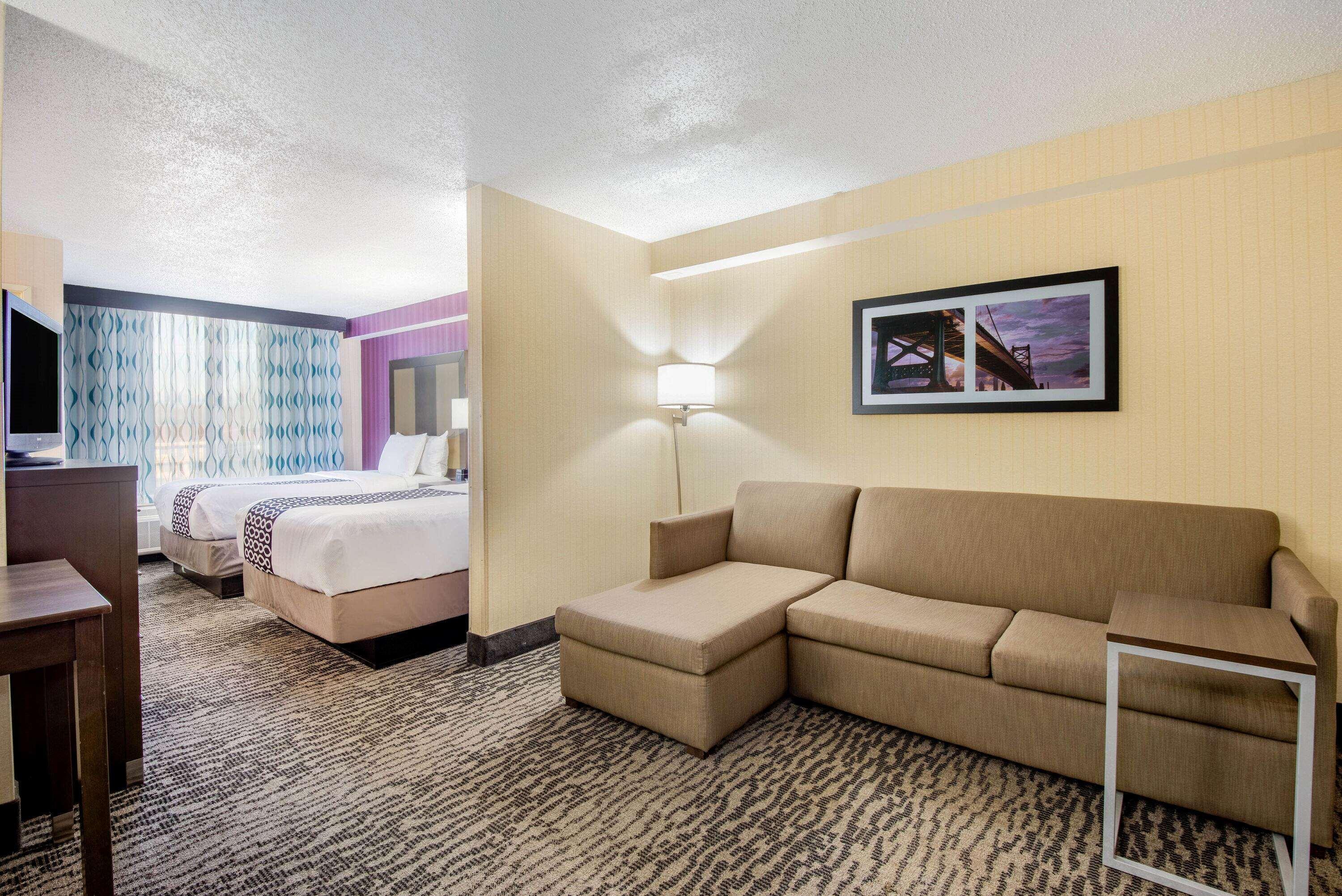 La Quinta By Wyndham Newark - Elkton Hotel Bagian luar foto