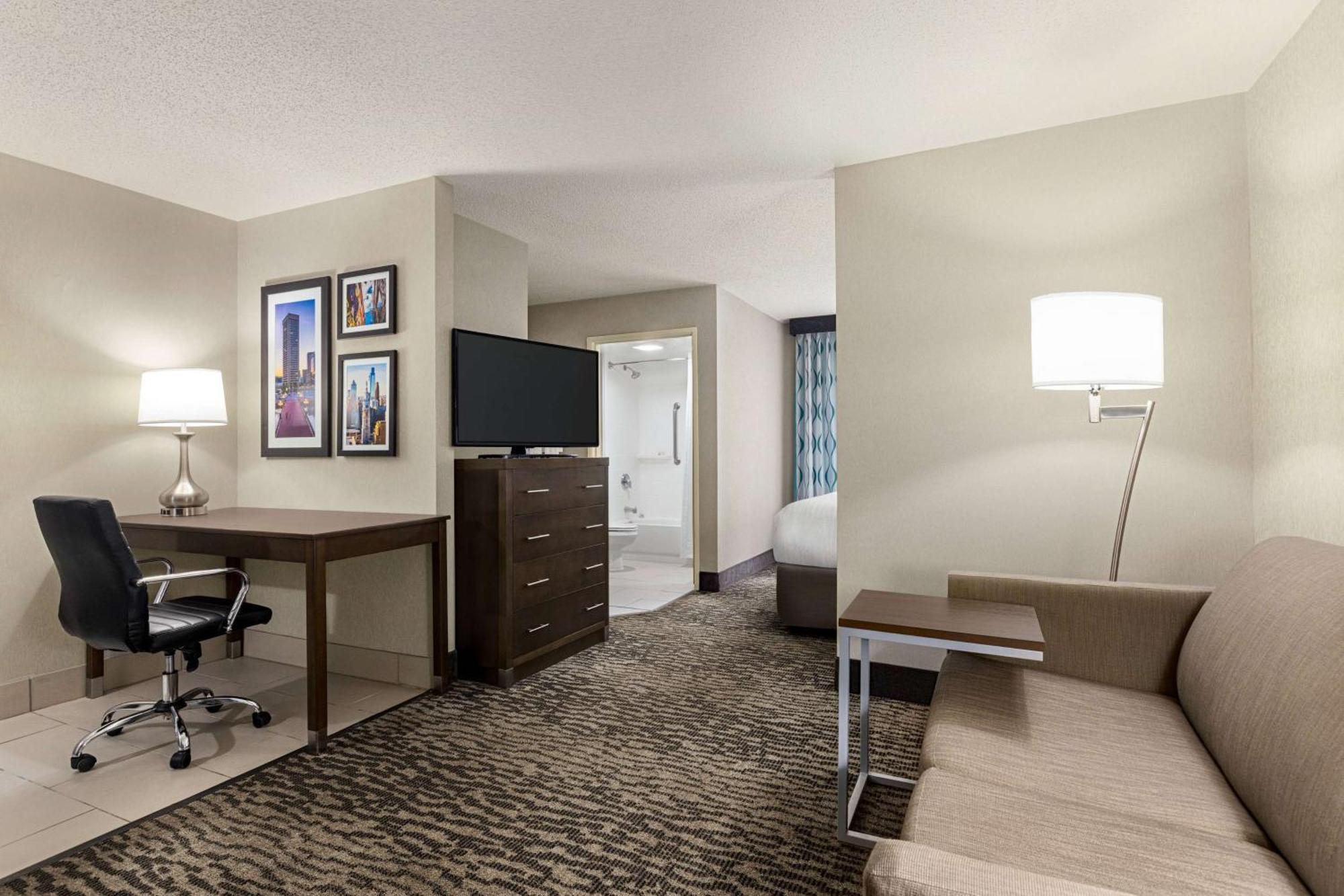 La Quinta By Wyndham Newark - Elkton Hotel Bagian luar foto