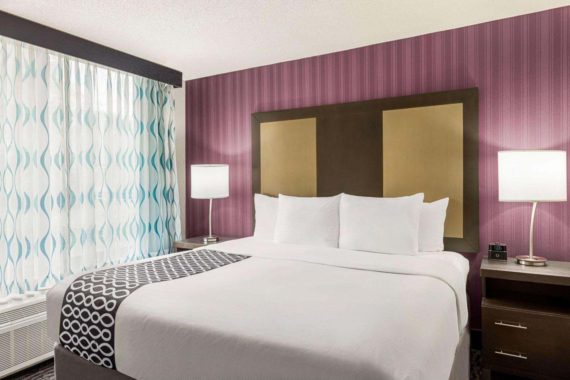 La Quinta By Wyndham Newark - Elkton Hotel Bagian luar foto