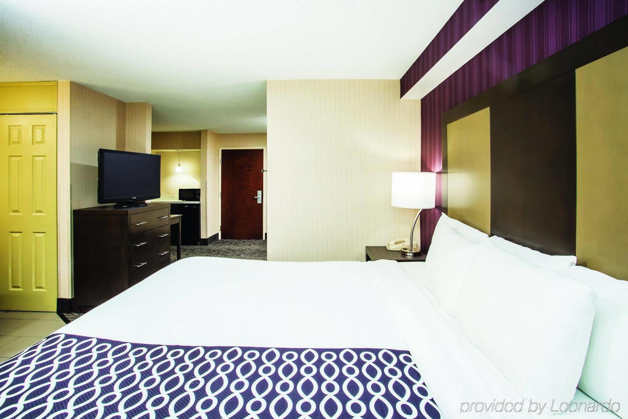 La Quinta By Wyndham Newark - Elkton Hotel Bagian luar foto